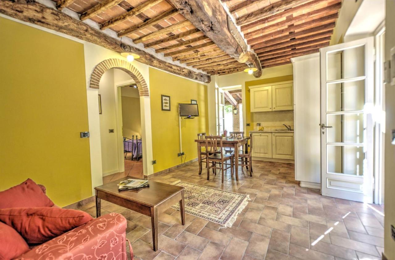 Lucca Cycling Holidays Il Tiglio Екстер'єр фото